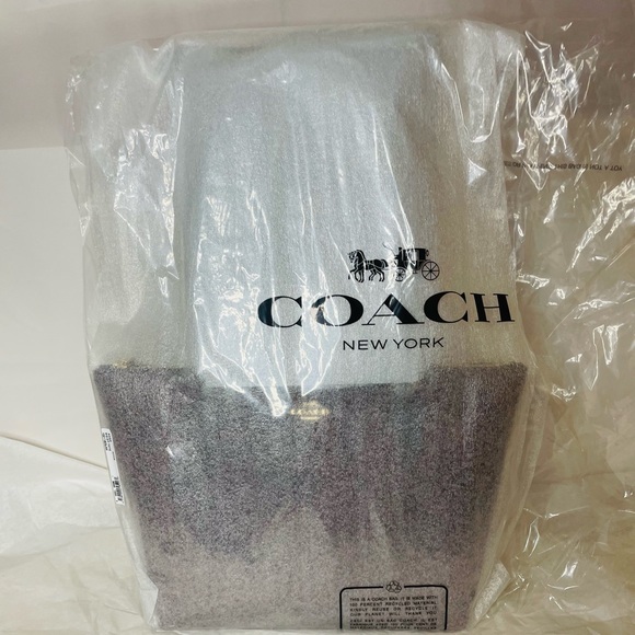 NWT Coach  Zip Top Tote in Signature Canvas - Picture 7 of 9